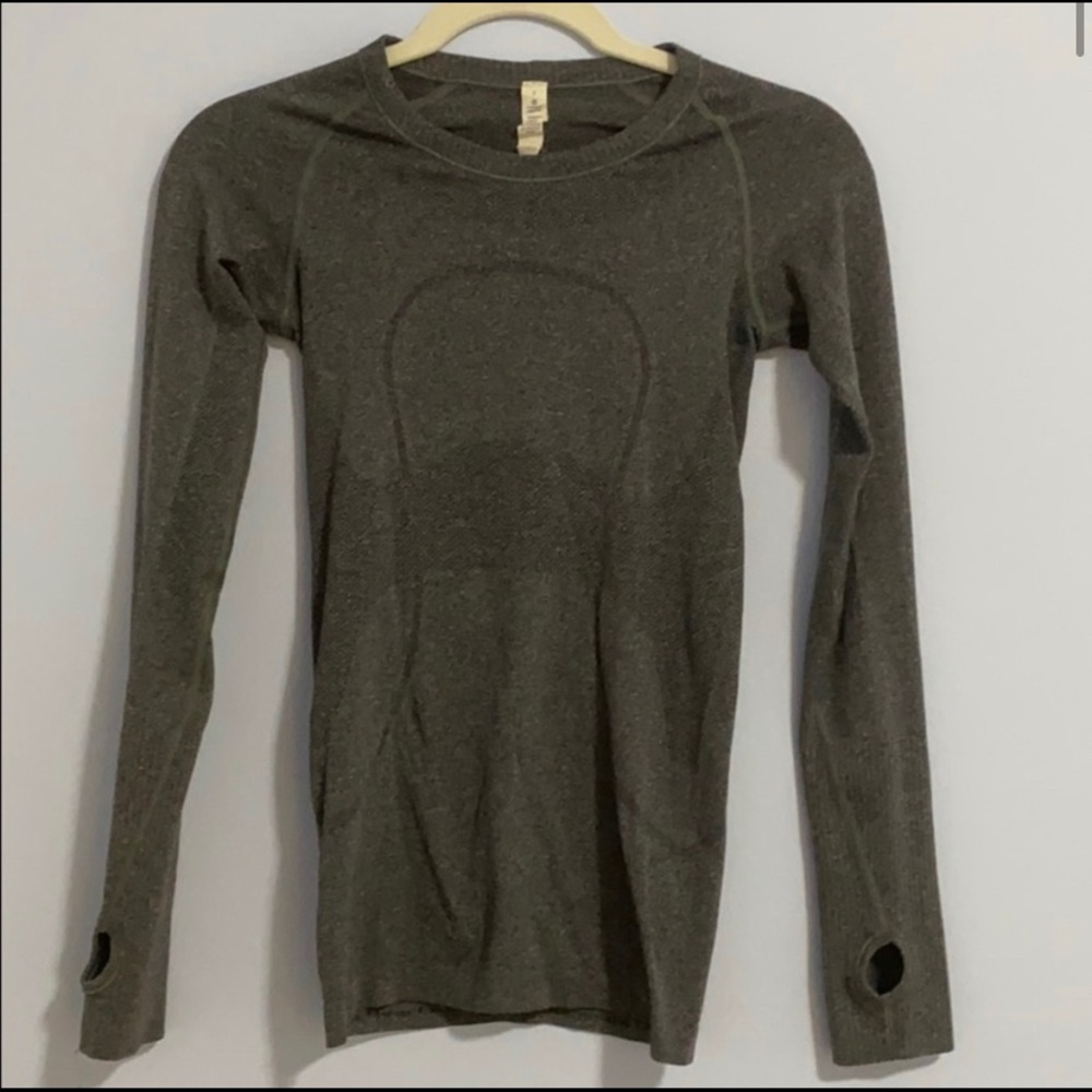 Lululemon Long Sleeve Fitted Shirt